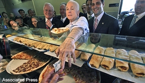 ob-bg838_mccain_20080410223227.jpg