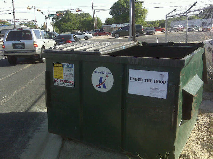 38073_1433056599570_1627584293_1040088_695348_n