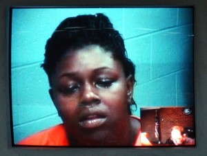 Facebook_Feud_Crash_Bone_s640x485