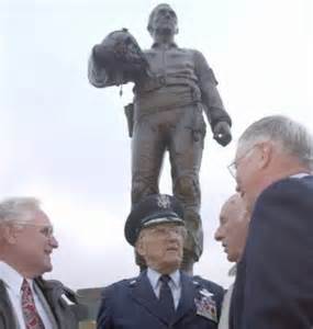 Robbie Risner statue