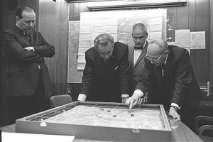 lyndon_johnson_situation_room19680216