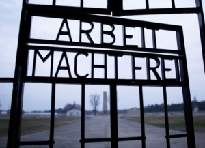 Arbeit mach frei gate