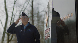 williams-at-gold-star-monument-15-HR