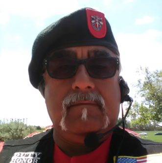 Poser 2 - Daniel Medina