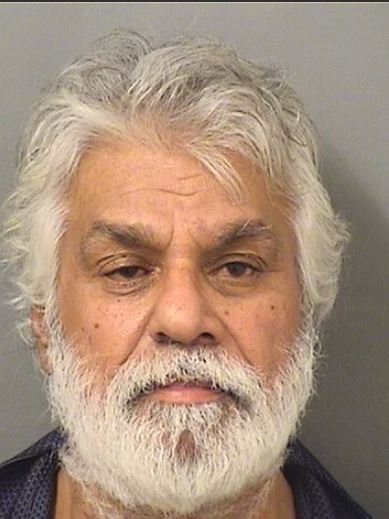 Man Claiming Ex-SEAL Theatens to Blow Up VA Center