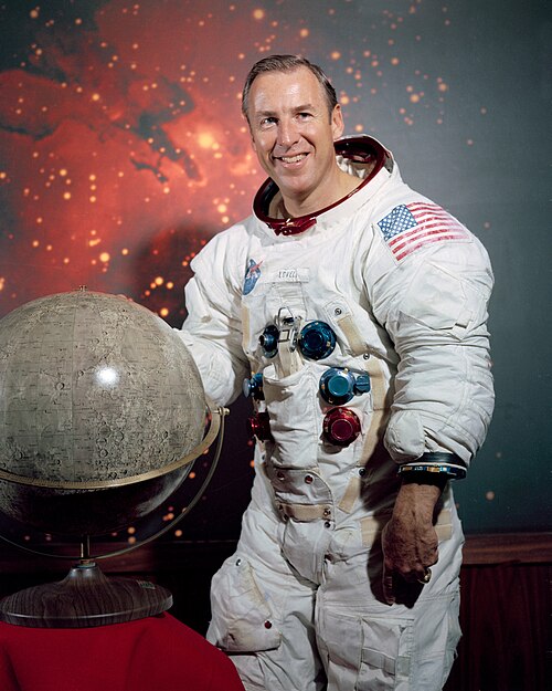 Jim Lovell dies, age 97